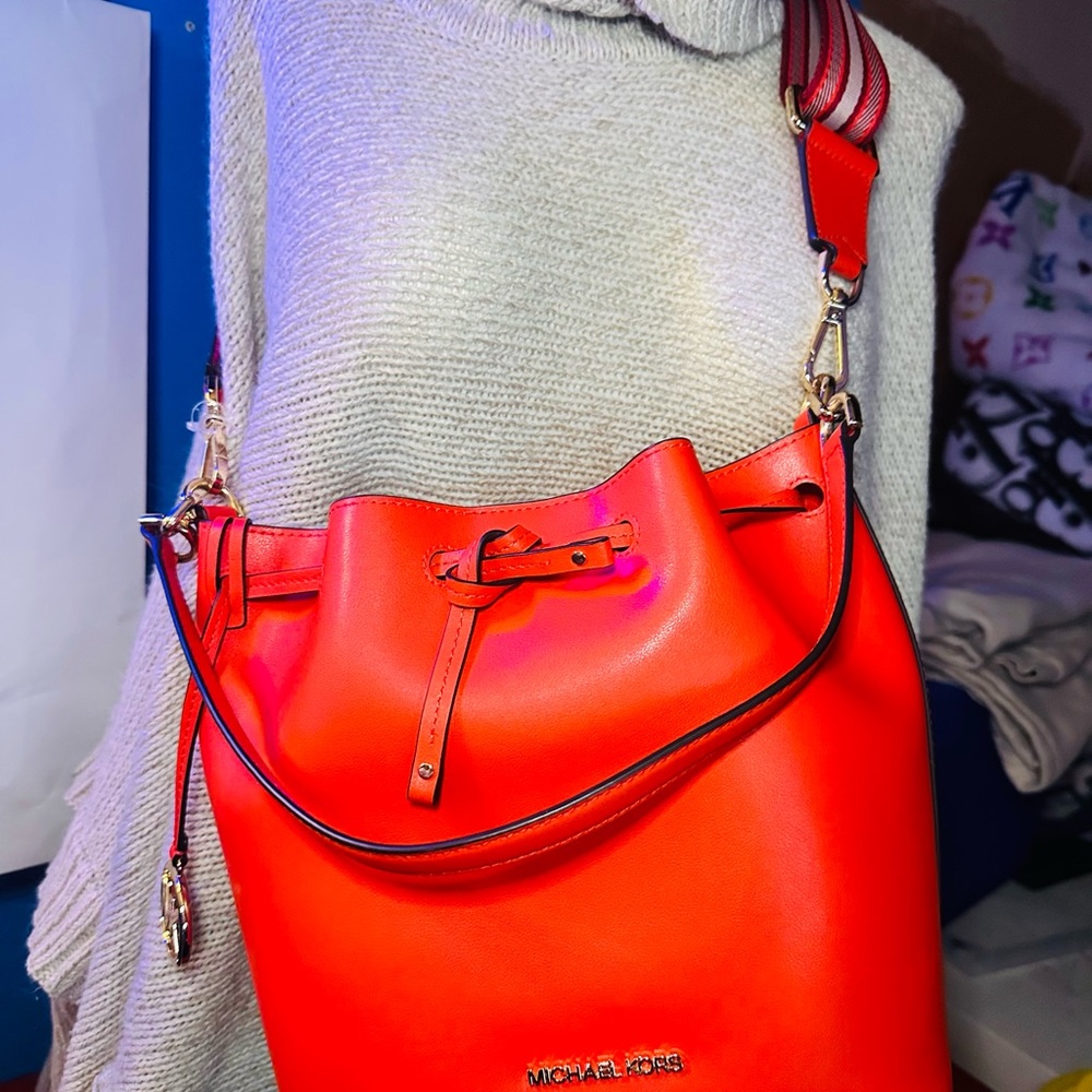Michael Kors Red Shoulder Bag with Drawstring Closure and Adjustable Strap
